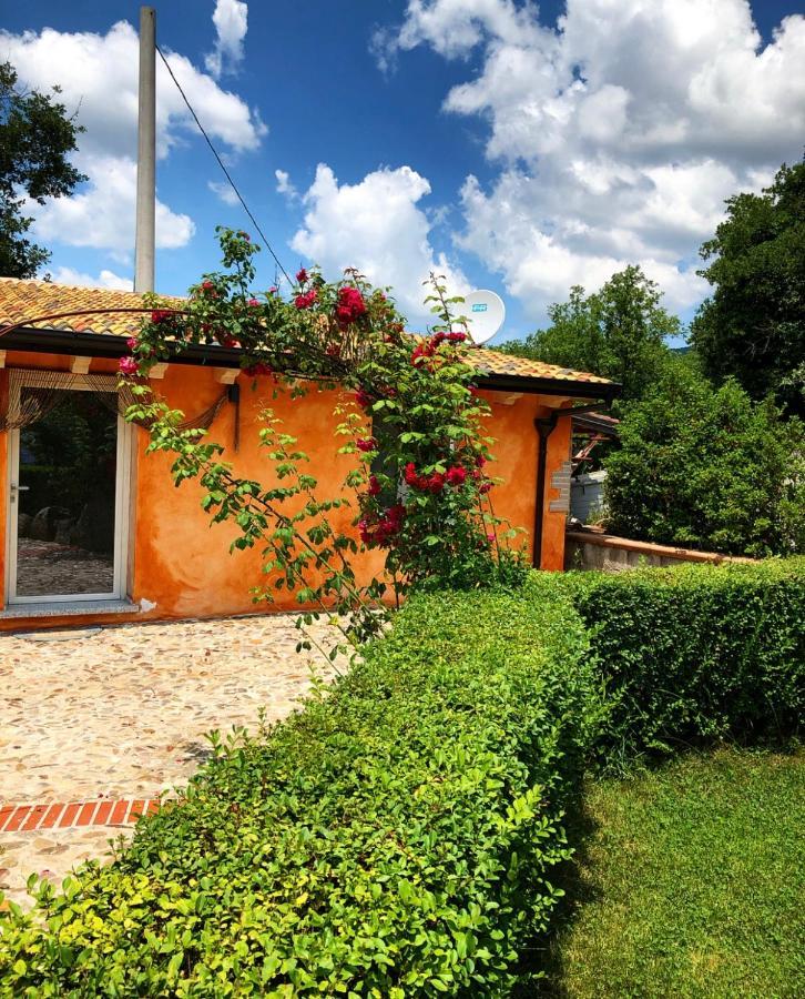 Casa Vacanza Centro Sardegna Sorgono Buitenkant foto