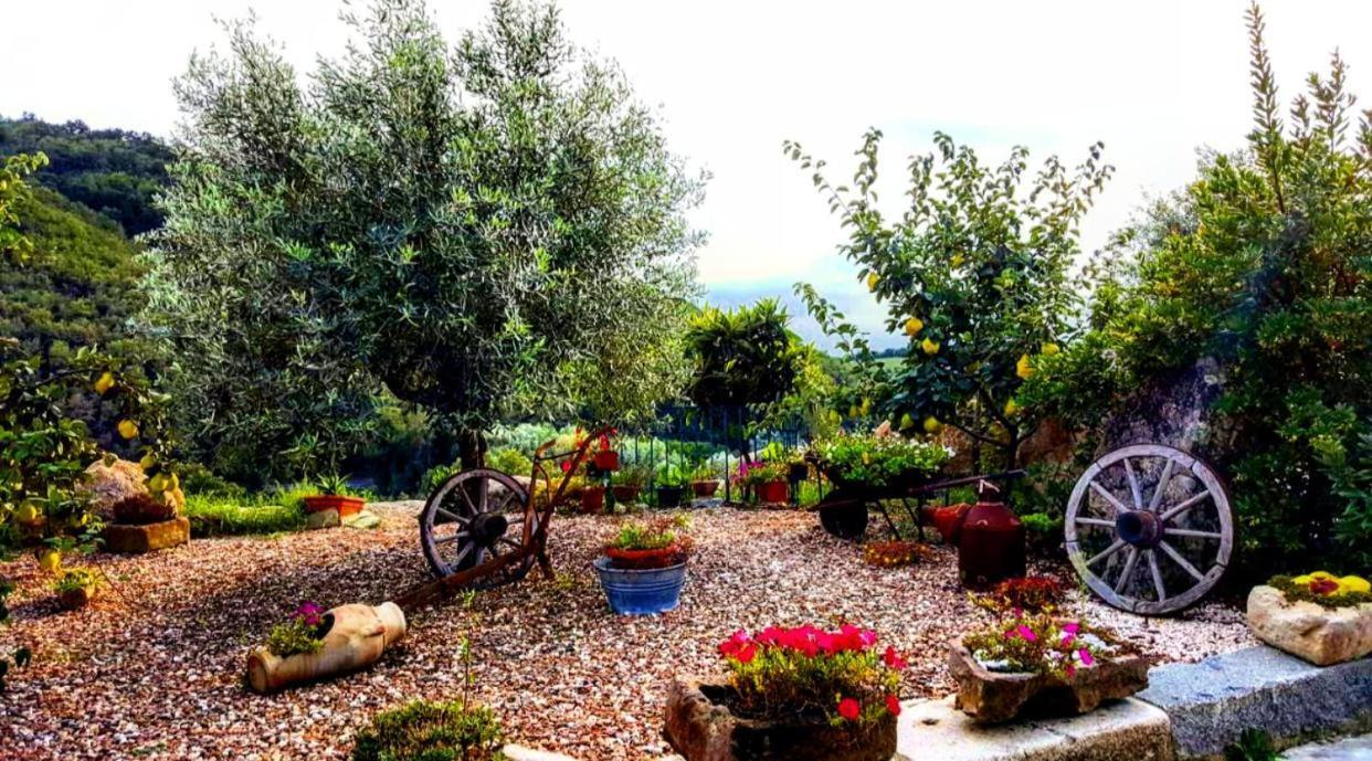 Casa Vacanza Centro Sardegna Sorgono Buitenkant foto